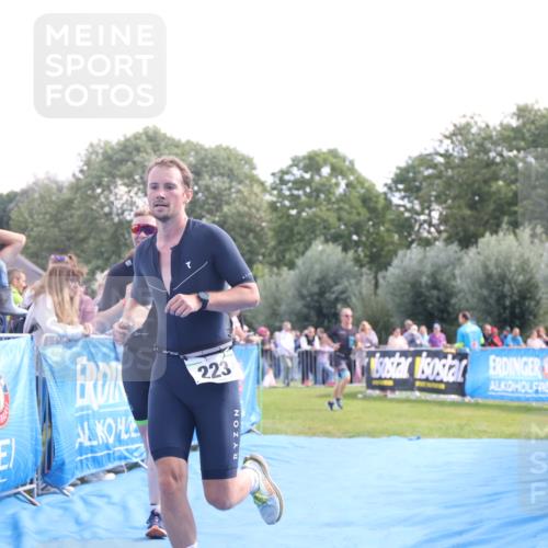 25.08.2024 - Elbe Triathlon Hamburg H.Heesch http://msf.ph/oto/6876223 25.08.2024 11:16:59 Ziel 144, 223, 528 meine-sportfotos.de