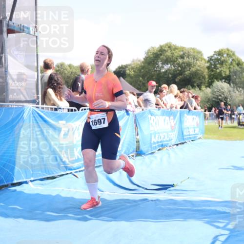 25.08.2024 - Elbe Triathlon Hamburg H.Heesch http://msf.ph/oto/6876229 25.08.2024 12:06:30 Ziel 1431, 1682, 1697, 1701 meine-sportfotos.de
