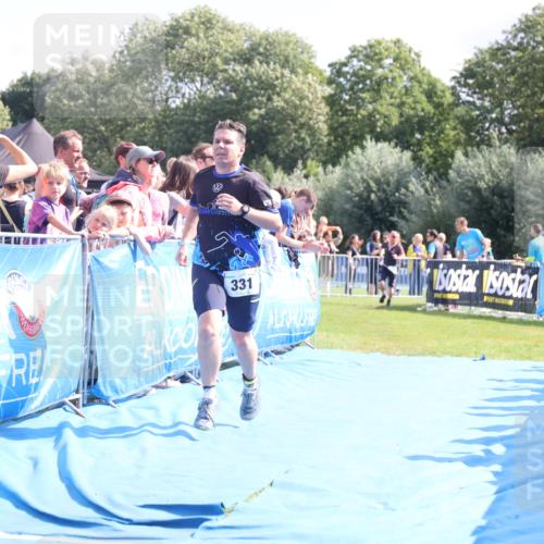 25.08.2024 - Elbe Triathlon Hamburg H.Heesch http://msf.ph/oto/6876230 25.08.2024 11:42:38 Ziel 331, 500, 768, 1495 meine-sportfotos.de