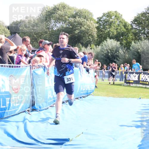 25.08.2024 - Elbe Triathlon Hamburg H.Heesch http://msf.ph/oto/6876237 25.08.2024 11:42:38 Ziel 331, 500, 768, 1495 meine-sportfotos.de