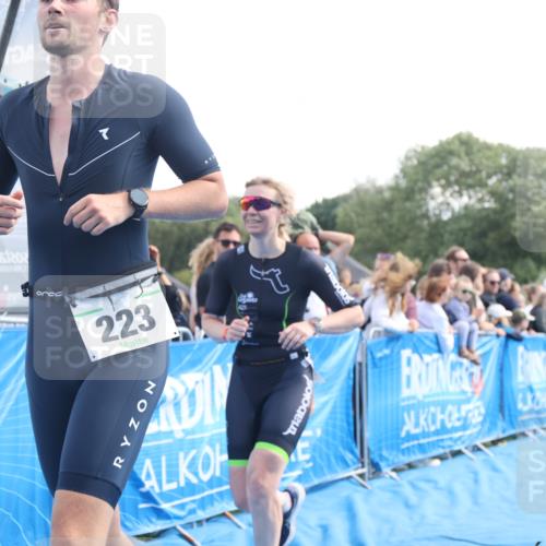 25.08.2024 - Elbe Triathlon Hamburg H.Heesch http://msf.ph/oto/6876238 25.08.2024 11:17:00 Ziel 144, 223, 528 meine-sportfotos.de