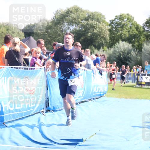 25.08.2024 - Elbe Triathlon Hamburg H.Heesch http://msf.ph/oto/6876247 25.08.2024 11:42:39 Ziel 331, 500, 768, 1495 meine-sportfotos.de