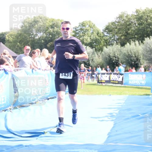 25.08.2024 - Elbe Triathlon Hamburg H.Heesch http://msf.ph/oto/6876250 25.08.2024 12:06:37 Ziel 1431, 1684, 1697 meine-sportfotos.de