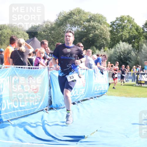 25.08.2024 - Elbe Triathlon Hamburg H.Heesch http://msf.ph/oto/6876251 25.08.2024 11:42:39 Ziel 331, 500, 768, 1495 meine-sportfotos.de
