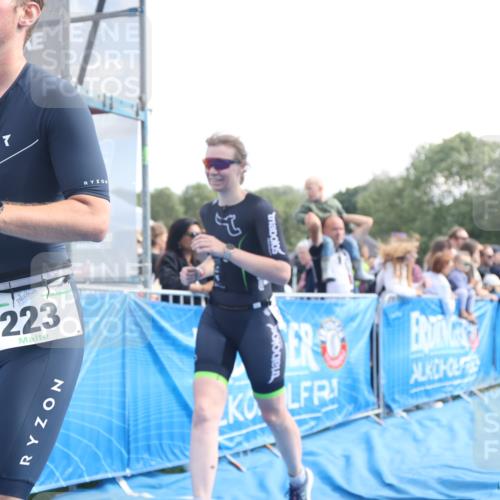 25.08.2024 - Elbe Triathlon Hamburg H.Heesch http://msf.ph/oto/6876252 25.08.2024 11:17:00 Ziel 144, 223, 528 meine-sportfotos.de