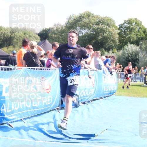 25.08.2024 - Elbe Triathlon Hamburg H.Heesch http://msf.ph/oto/6876258 25.08.2024 11:42:39 Ziel 331, 500, 768, 1495 meine-sportfotos.de
