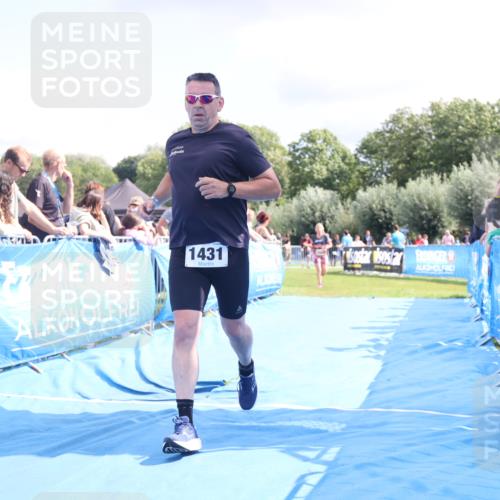 25.08.2024 - Elbe Triathlon Hamburg H.Heesch http://msf.ph/oto/6876289 25.08.2024 12:06:38 Ziel 1431, 1684 meine-sportfotos.de