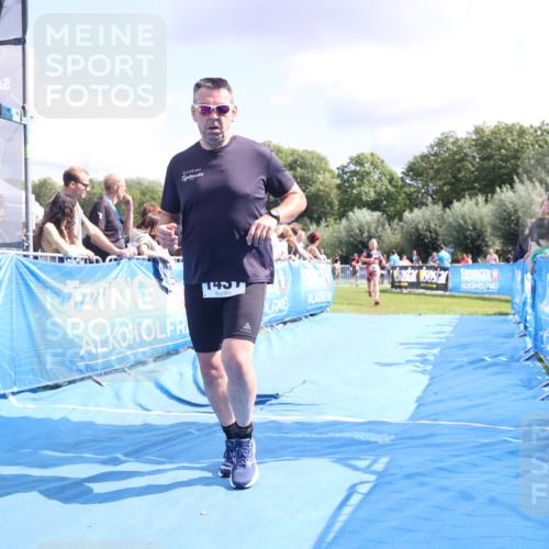 25.08.2024 - Elbe Triathlon Hamburg H.Heesch http://msf.ph/oto/6876302 25.08.2024 12:06:38 Ziel 1431, 1684 meine-sportfotos.de