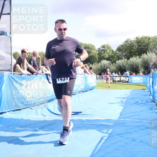 25.08.2024 - Elbe Triathlon Hamburg H.Heesch http://msf.ph/oto/6876305 25.08.2024 12:06:38 Ziel 1431, 1684 meine-sportfotos.de