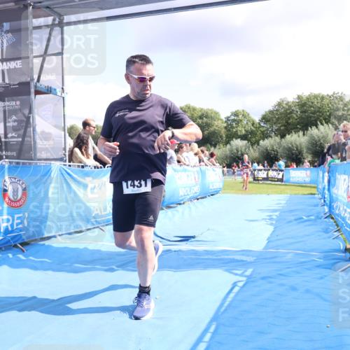25.08.2024 - Elbe Triathlon Hamburg H.Heesch http://msf.ph/oto/6876314 25.08.2024 12:06:39 Ziel 1431, 1684 meine-sportfotos.de