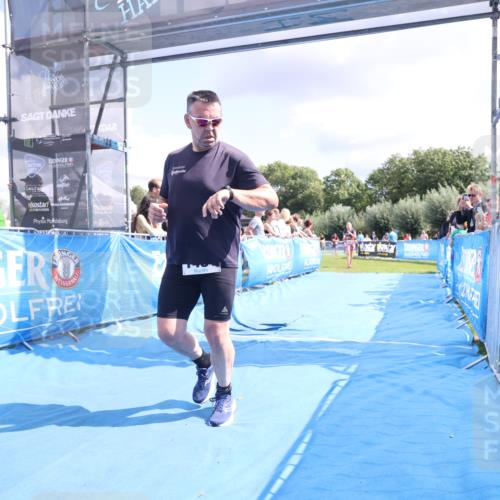 25.08.2024 - Elbe Triathlon Hamburg H.Heesch http://msf.ph/oto/6876317 25.08.2024 12:06:39 Ziel 1431, 1684 meine-sportfotos.de