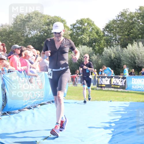 25.08.2024 - Elbe Triathlon Hamburg H.Heesch http://msf.ph/oto/6876347 25.08.2024 11:42:53 Ziel 768, 1403, 1444 meine-sportfotos.de