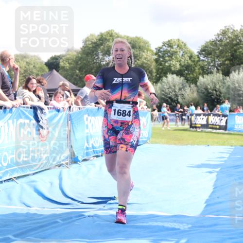 25.08.2024 - Elbe Triathlon Hamburg H.Heesch http://msf.ph/oto/6876368 25.08.2024 12:06:43 Ziel 1431, 1684 meine-sportfotos.de