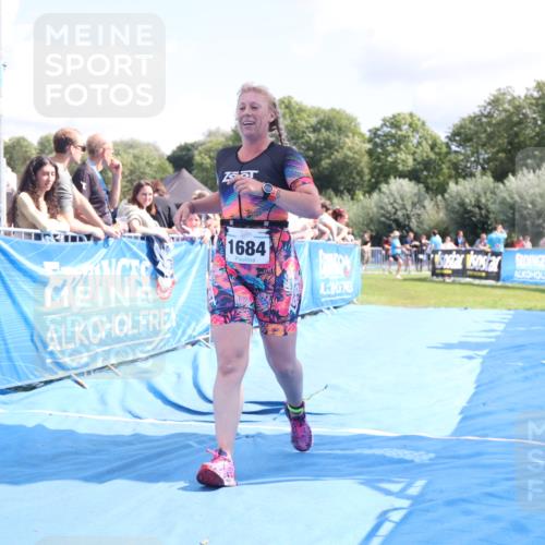 25.08.2024 - Elbe Triathlon Hamburg H.Heesch http://msf.ph/oto/6876388 25.08.2024 12:06:43 Ziel 1431, 1684 meine-sportfotos.de