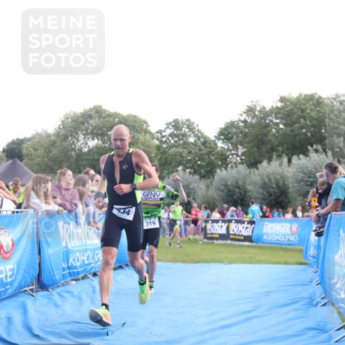 25.08.2024 - Elbe Triathlon Hamburg H.Heesch http://msf.ph/oto/6876427 25.08.2024 11:17:34 Ziel 319, 434 meine-sportfotos.de