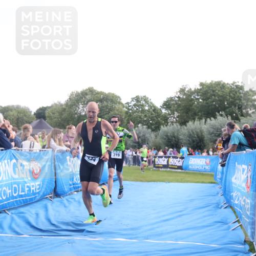 25.08.2024 - Elbe Triathlon Hamburg H.Heesch http://msf.ph/oto/6876436 25.08.2024 11:17:34 Ziel 319, 434 meine-sportfotos.de