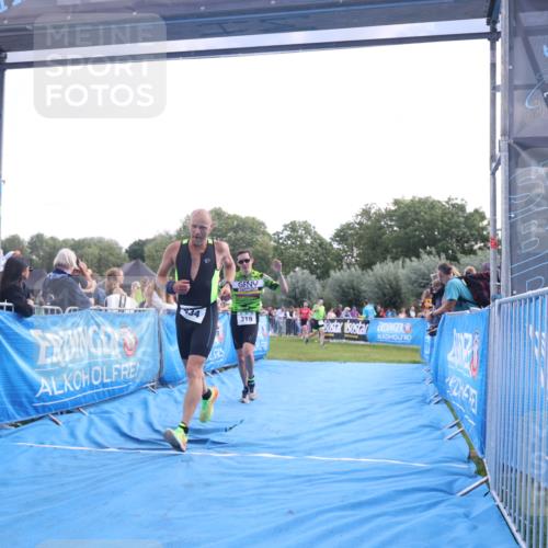 25.08.2024 - Elbe Triathlon Hamburg H.Heesch http://msf.ph/oto/6876448 25.08.2024 11:17:34 Ziel 319, 434 meine-sportfotos.de