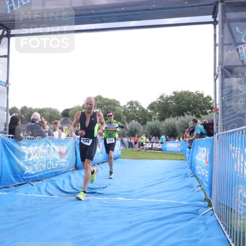 25.08.2024 - Elbe Triathlon Hamburg H.Heesch http://msf.ph/oto/6876452 25.08.2024 11:17:34 Ziel 319, 434 meine-sportfotos.de