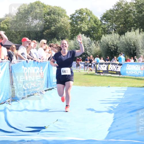 25.08.2024 - Elbe Triathlon Hamburg H.Heesch http://msf.ph/oto/6876454 25.08.2024 12:07:15 Ziel 1640, 1677 meine-sportfotos.de