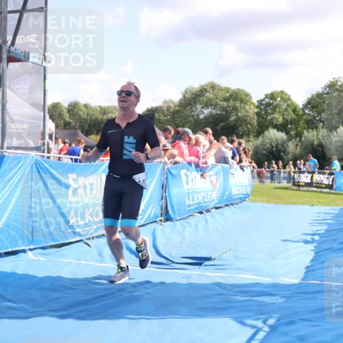25.08.2024 - Elbe Triathlon Hamburg H.Heesch http://msf.ph/oto/6876456 25.08.2024 11:42:56 Ziel 1403, 1444 meine-sportfotos.de