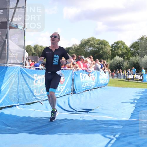 25.08.2024 - Elbe Triathlon Hamburg H.Heesch http://msf.ph/oto/6876459 25.08.2024 11:42:56 Ziel 1403, 1444 meine-sportfotos.de