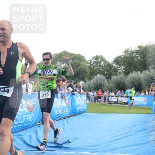 25.08.2024 - Elbe Triathlon Hamburg H.Heesch http://msf.ph/oto/6876460 25.08.2024 11:17:35 Ziel 319, 434 meine-sportfotos.de