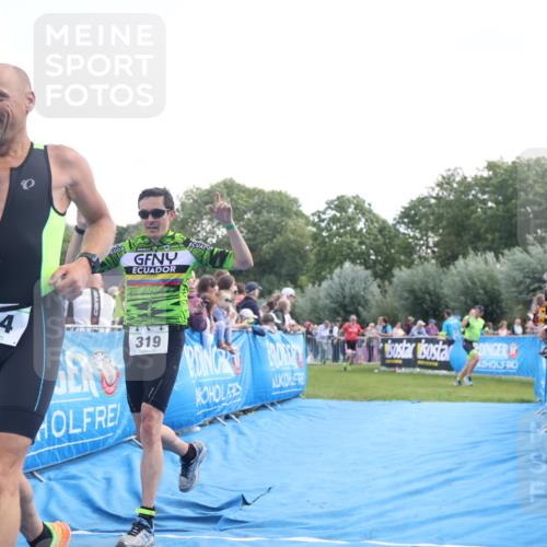 25.08.2024 - Elbe Triathlon Hamburg H.Heesch http://msf.ph/oto/6876463 25.08.2024 11:17:35 Ziel 319, 434 meine-sportfotos.de