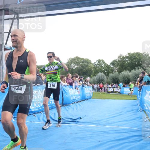 25.08.2024 - Elbe Triathlon Hamburg H.Heesch http://msf.ph/oto/6876473 25.08.2024 11:17:35 Ziel 319, 434 meine-sportfotos.de