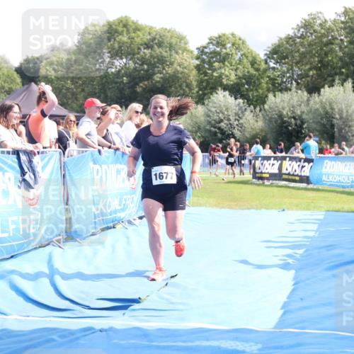 25.08.2024 - Elbe Triathlon Hamburg H.Heesch http://msf.ph/oto/6876474 25.08.2024 12:07:15 Ziel 1640, 1677 meine-sportfotos.de