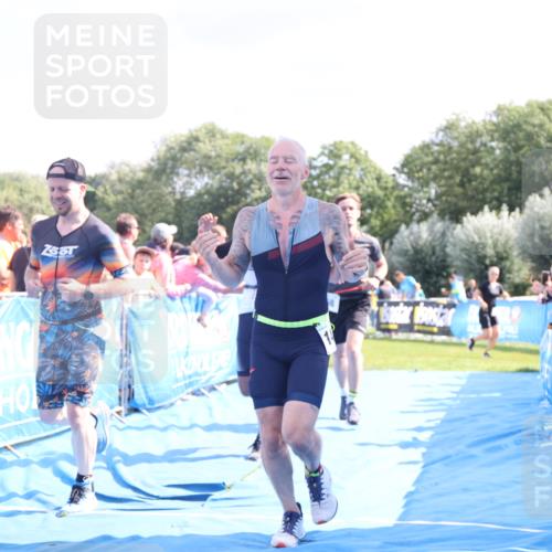25.08.2024 - Elbe Triathlon Hamburg H.Heesch http://msf.ph/oto/6876502 25.08.2024 11:43:16 Ziel 397, 568, 608, 714, 1418 meine-sportfotos.de
