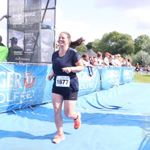 25.08.2024 - Elbe Triathlon Hamburg H.Heesch http://msf.ph/oto/6876510 25.08.2024 12:07:16 Ziel 1640, 1677 meine-sportfotos.de
