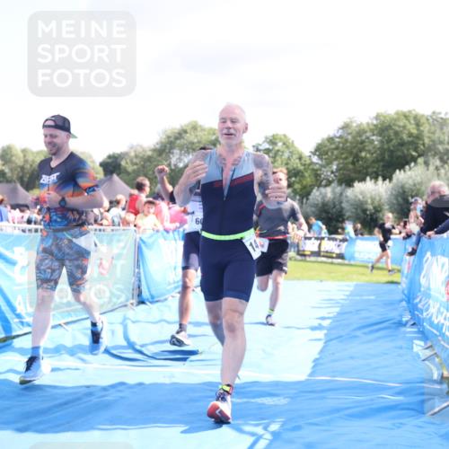 25.08.2024 - Elbe Triathlon Hamburg H.Heesch http://msf.ph/oto/6876511 25.08.2024 11:43:16 Ziel 397, 568, 608, 714, 1418 meine-sportfotos.de