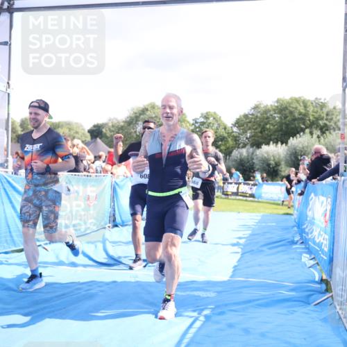 25.08.2024 - Elbe Triathlon Hamburg H.Heesch http://msf.ph/oto/6876518 25.08.2024 11:43:16 Ziel 397, 568, 608, 714, 1418 meine-sportfotos.de