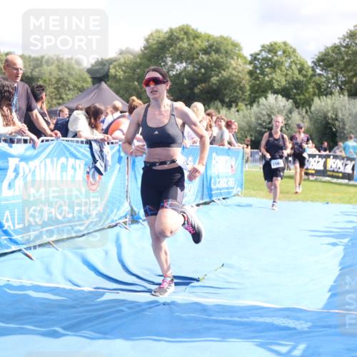 25.08.2024 - Elbe Triathlon Hamburg H.Heesch http://msf.ph/oto/6876547 25.08.2024 12:07:22 Ziel 1567, 1601, 1640, 1677 meine-sportfotos.de