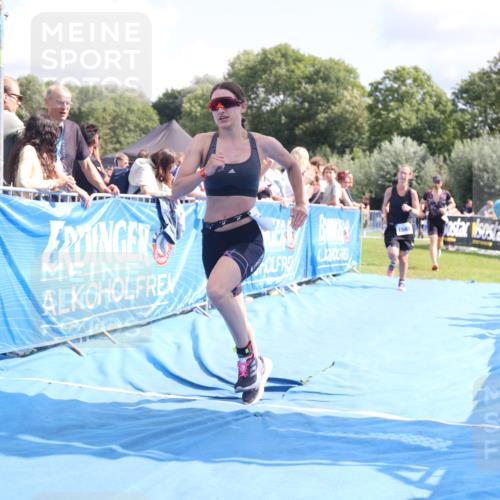 25.08.2024 - Elbe Triathlon Hamburg H.Heesch http://msf.ph/oto/6876551 25.08.2024 12:07:22 Ziel 1567, 1601, 1640, 1677 meine-sportfotos.de