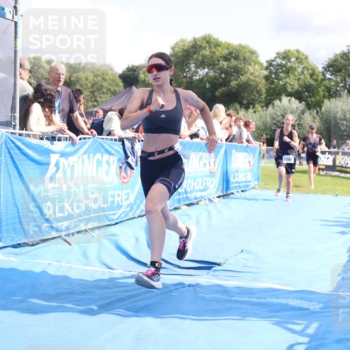 25.08.2024 - Elbe Triathlon Hamburg H.Heesch http://msf.ph/oto/6876554 25.08.2024 12:07:22 Ziel 1567, 1601, 1640, 1677 meine-sportfotos.de