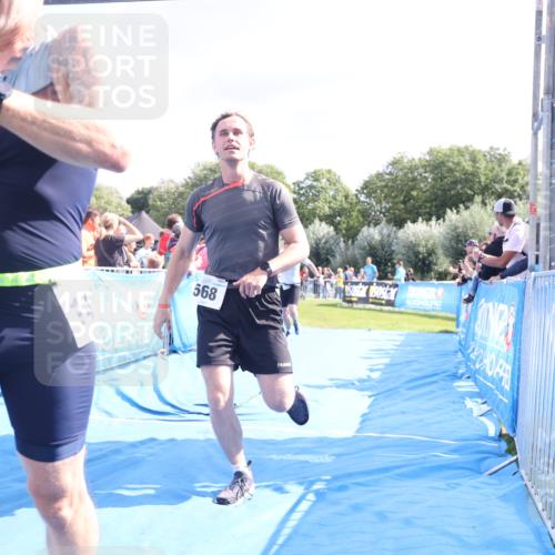 25.08.2024 - Elbe Triathlon Hamburg H.Heesch http://msf.ph/oto/6876558 25.08.2024 11:43:17 Ziel 397, 568, 608, 714, 1418 meine-sportfotos.de