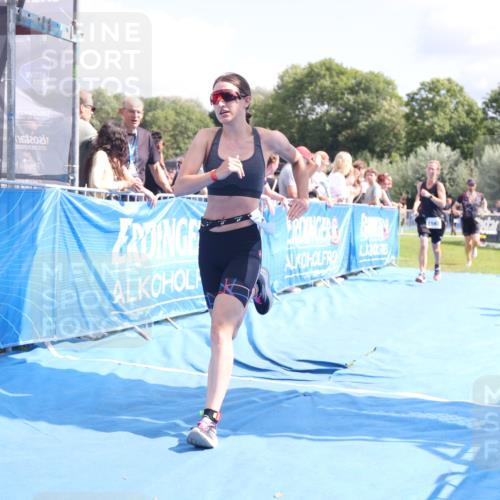 25.08.2024 - Elbe Triathlon Hamburg H.Heesch http://msf.ph/oto/6876560 25.08.2024 12:07:22 Ziel 1567, 1601, 1640, 1677 meine-sportfotos.de