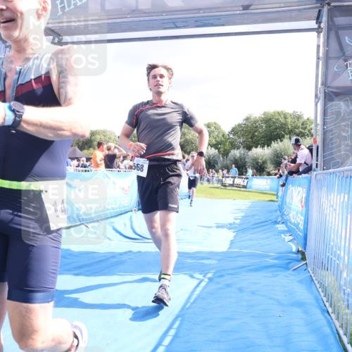 25.08.2024 - Elbe Triathlon Hamburg H.Heesch http://msf.ph/oto/6876568 25.08.2024 11:43:17 Ziel 397, 568, 608, 714, 1418 meine-sportfotos.de