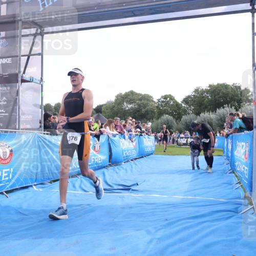 25.08.2024 - Elbe Triathlon Hamburg H.Heesch http://msf.ph/oto/6876572 25.08.2024 11:17:48 Ziel 124, 221, 333, 376 meine-sportfotos.de