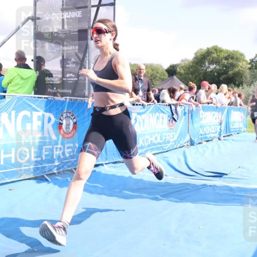 25.08.2024 - Elbe Triathlon Hamburg H.Heesch http://msf.ph/oto/6876574 25.08.2024 12:07:22 Ziel 1567, 1601, 1640, 1677 meine-sportfotos.de