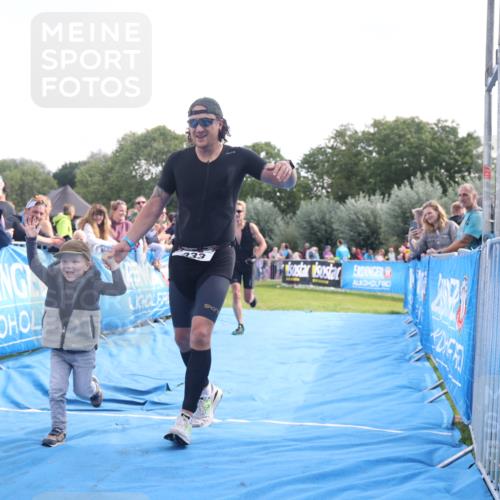 25.08.2024 - Elbe Triathlon Hamburg H.Heesch http://msf.ph/oto/6876585 25.08.2024 11:17:50 Ziel 124, 221, 333, 376 meine-sportfotos.de