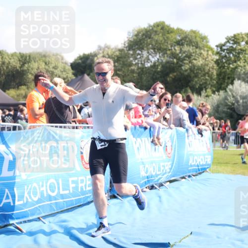 25.08.2024 - Elbe Triathlon Hamburg H.Heesch http://msf.ph/oto/6876586 25.08.2024 11:43:19 Ziel 397, 568, 608, 714, 1418, 1617 meine-sportfotos.de