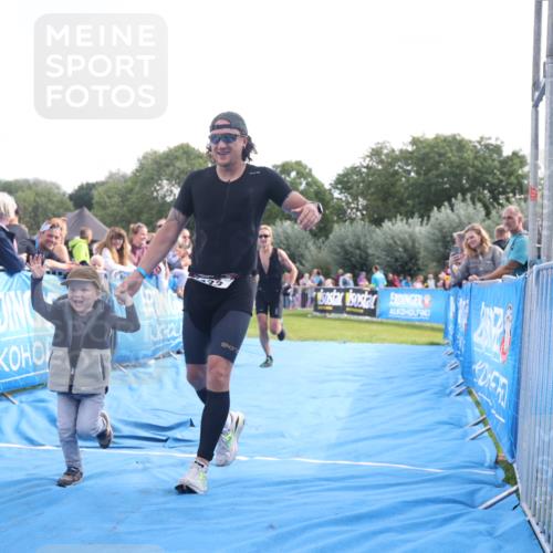 25.08.2024 - Elbe Triathlon Hamburg H.Heesch http://msf.ph/oto/6876588 25.08.2024 11:17:50 Ziel 124, 221, 333, 376 meine-sportfotos.de