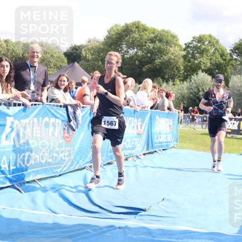 25.08.2024 - Elbe Triathlon Hamburg H.Heesch http://msf.ph/oto/6876591 25.08.2024 12:07:24 Ziel 1567, 1601, 1640 meine-sportfotos.de