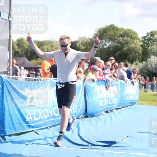 25.08.2024 - Elbe Triathlon Hamburg H.Heesch http://msf.ph/oto/6876601 25.08.2024 11:43:19 Ziel 397, 568, 608, 714, 1418, 1617 meine-sportfotos.de