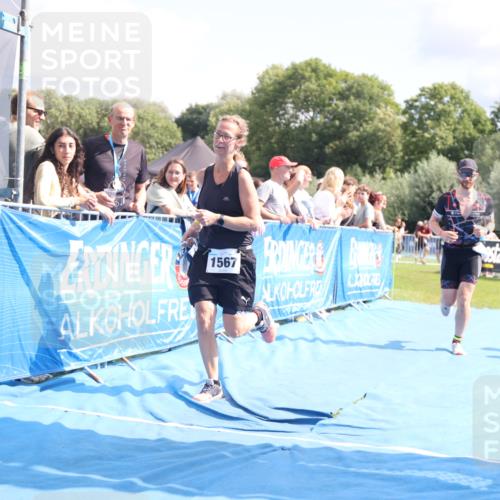 25.08.2024 - Elbe Triathlon Hamburg H.Heesch http://msf.ph/oto/6876602 25.08.2024 12:07:24 Ziel 1567, 1601, 1640 meine-sportfotos.de