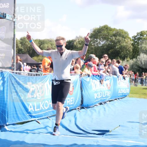 25.08.2024 - Elbe Triathlon Hamburg H.Heesch http://msf.ph/oto/6876605 25.08.2024 11:43:20 Ziel 397, 568, 608, 714, 1418, 1617 meine-sportfotos.de