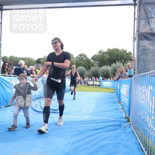 25.08.2024 - Elbe Triathlon Hamburg H.Heesch http://msf.ph/oto/6876608 25.08.2024 11:17:51 Ziel 124, 221, 333, 376 meine-sportfotos.de