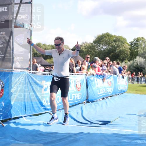 25.08.2024 - Elbe Triathlon Hamburg H.Heesch http://msf.ph/oto/6876615 25.08.2024 11:43:20 Ziel 397, 568, 608, 714, 1418, 1617 meine-sportfotos.de